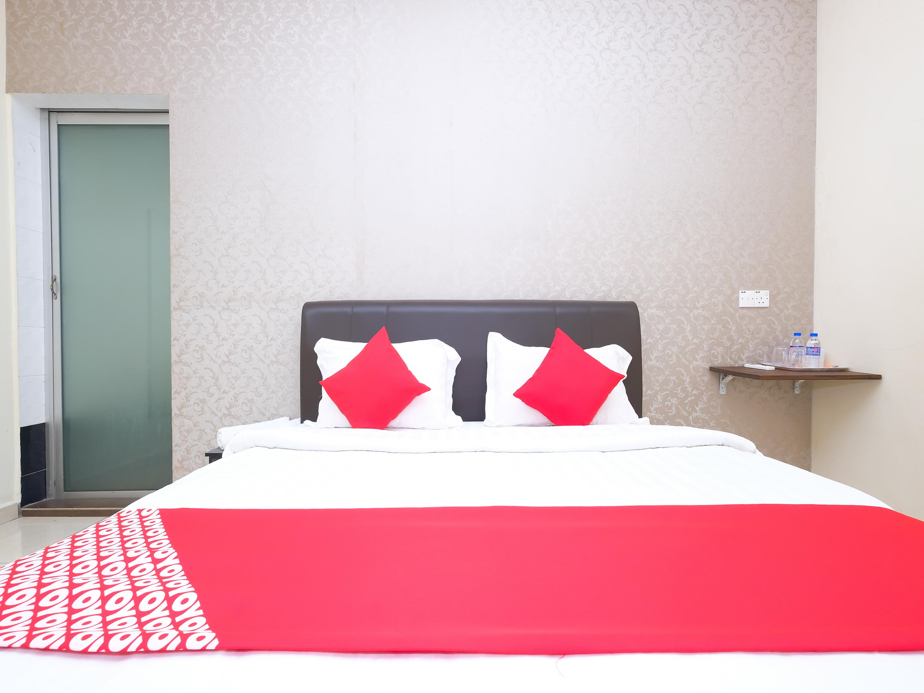 Mentekab Oyo 89493 Q Hotel Mentakab מראה חיצוני תמונה
