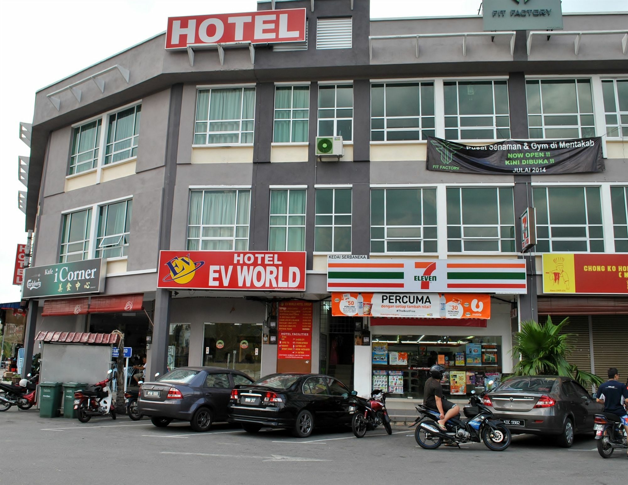 Mentekab Oyo 89493 Q Hotel Mentakab מראה חיצוני תמונה
