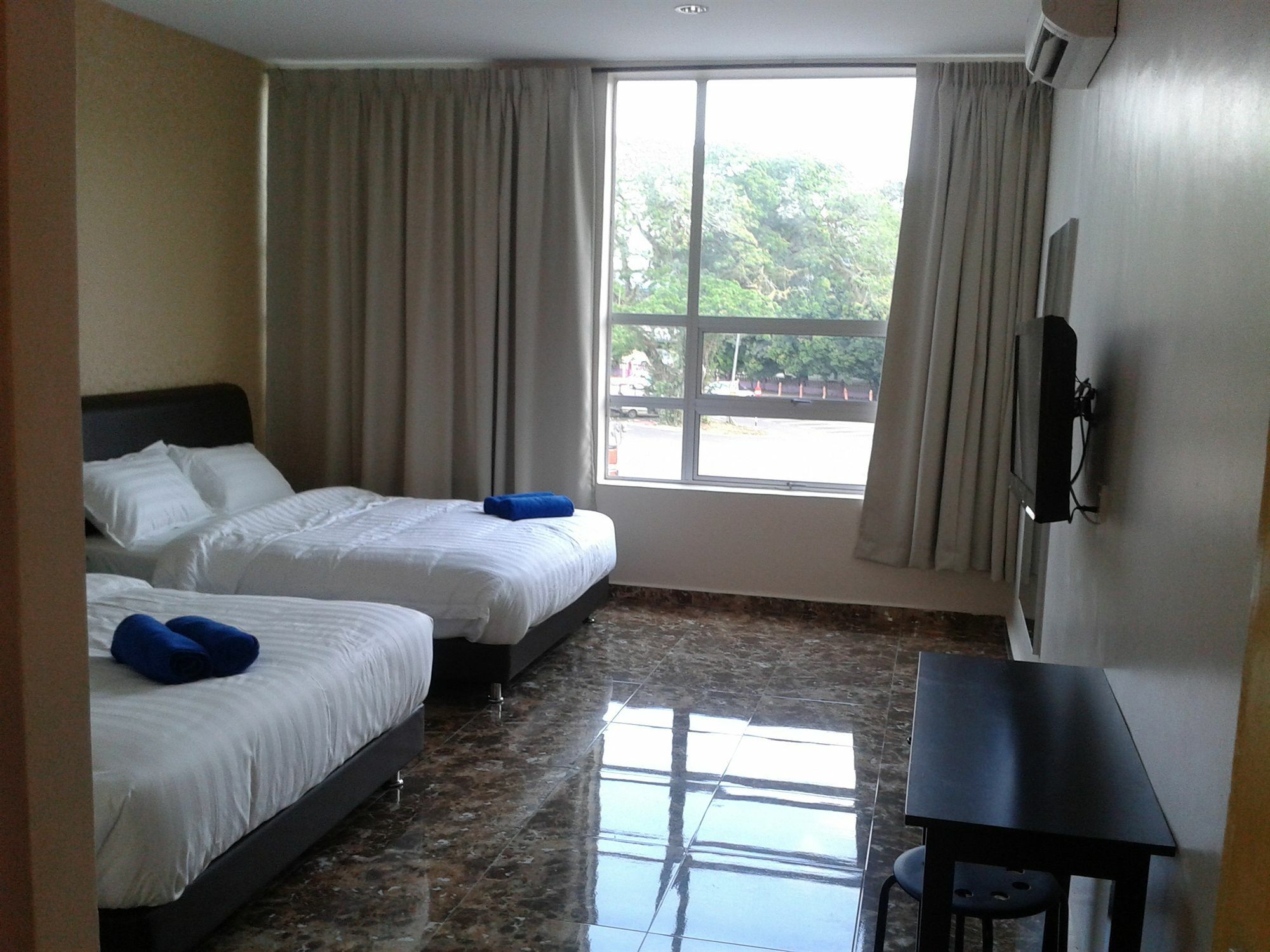 Mentekab Oyo 89493 Q Hotel Mentakab מראה חיצוני תמונה